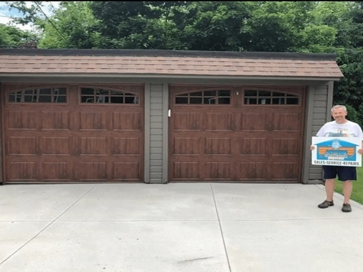 Garage door repair Solon